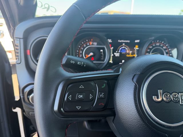 Used 2024 Jeep Gladiator Rubicon w/ Convenience Group AWD/4WD image 20