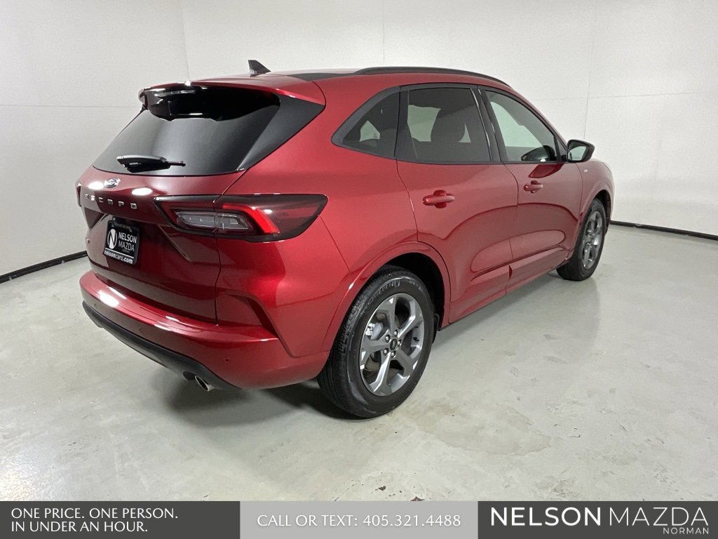 Used 2024 Ford Escape ST-Line w/ Tech Pack #1 image 7