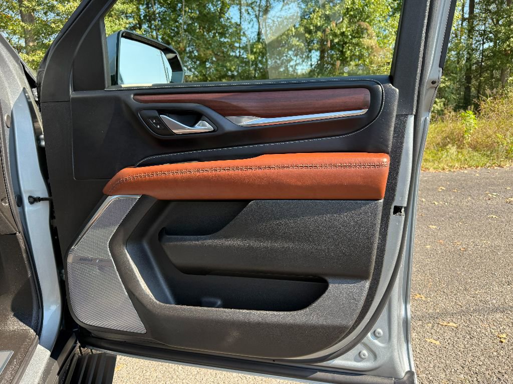 Used 2024 GMC Yukon Denali Ultimate image 33