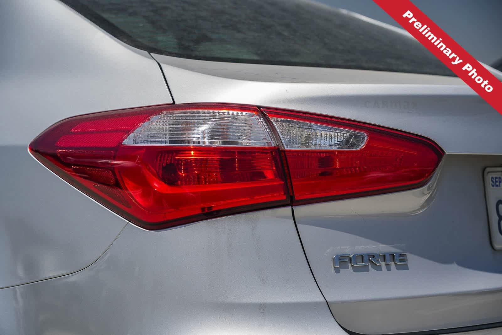 Used 2016 Kia Forte LX FWD image 9
