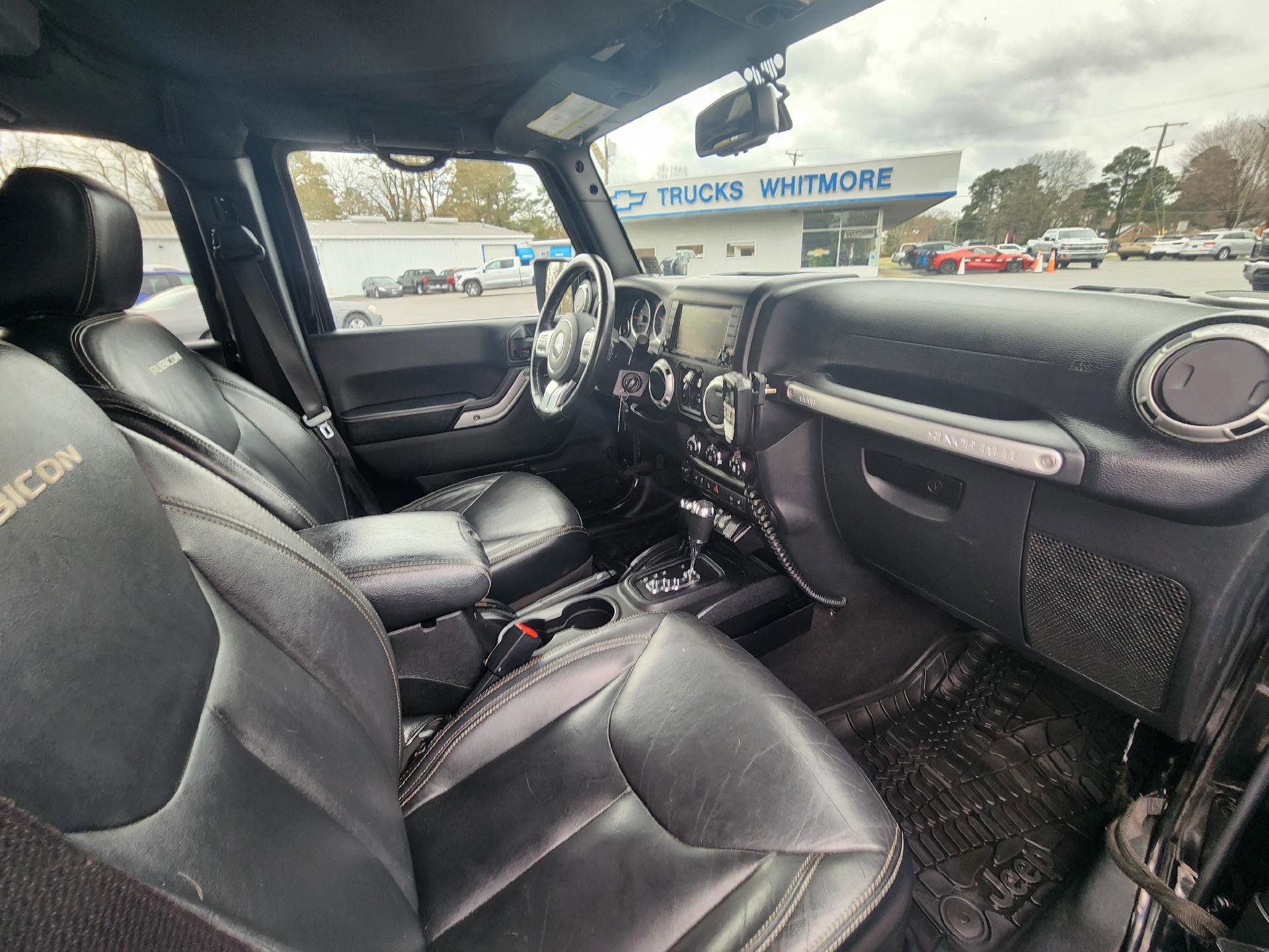 Used 2016 Jeep Wrangler Unlimited Rubicon image 14