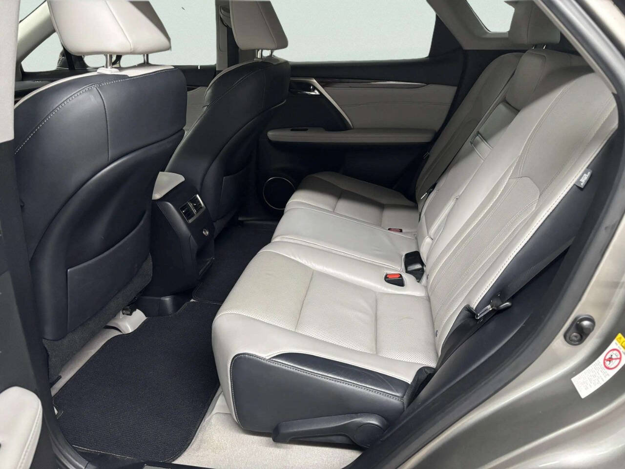 Used 2017 Lexus RX 350 FWD w/ Premium Package image 18