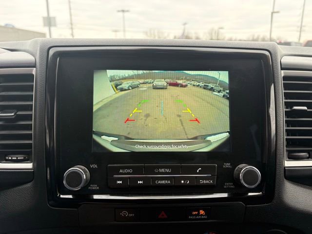 Used 2024 Nissan Frontier SV image 5