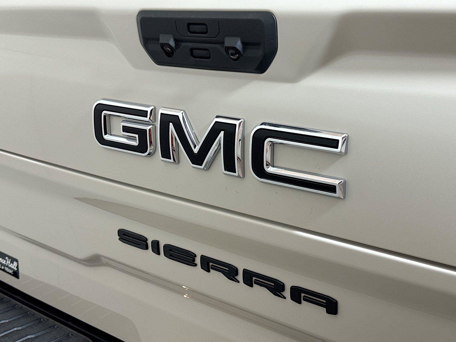 New 2026 GMC Sierra 1500 AT4X w/ LPO, Black Badging Package AWD/4WD image 18