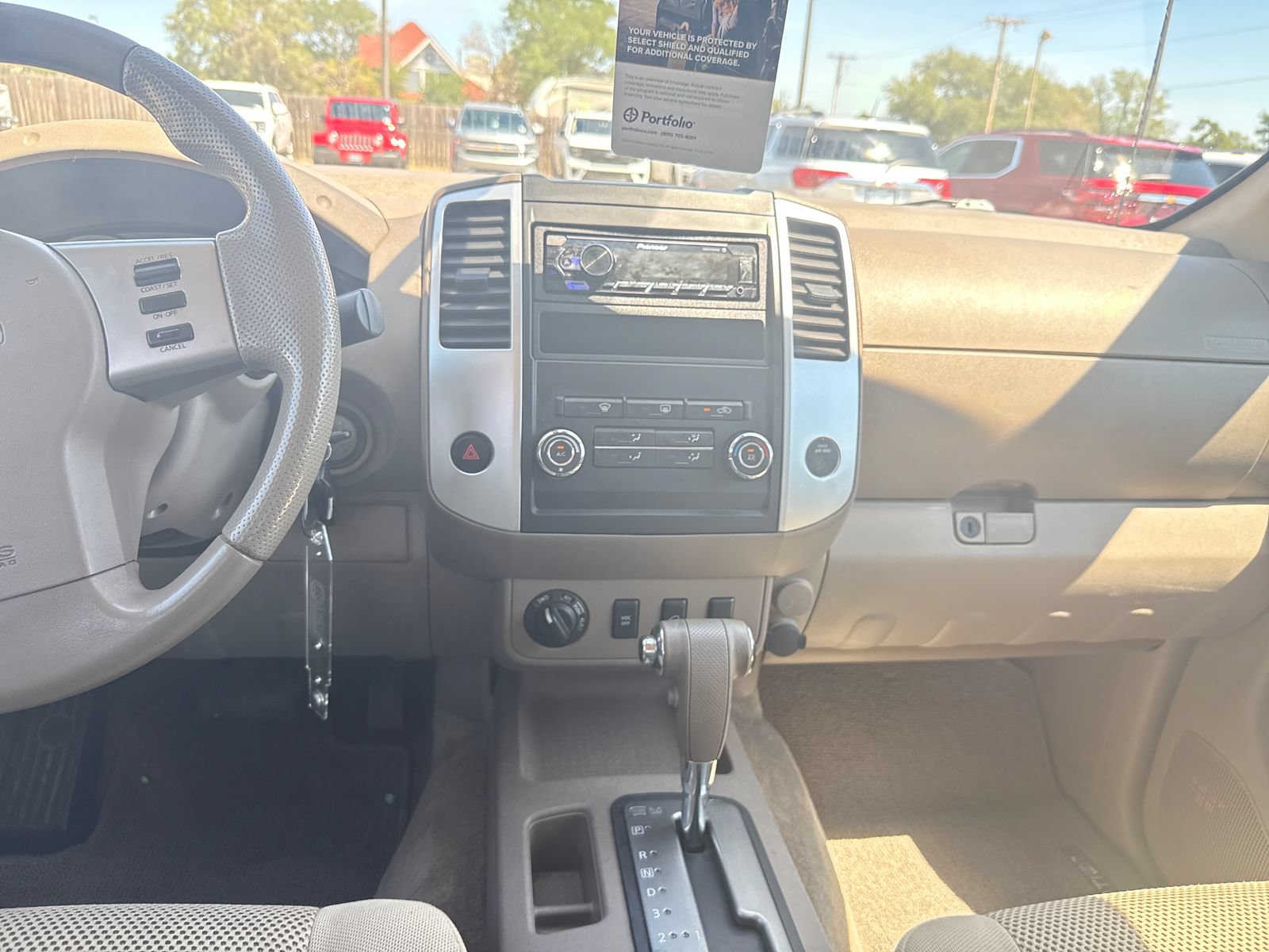Used 2011 Nissan Frontier SV AWD/4WD image 28