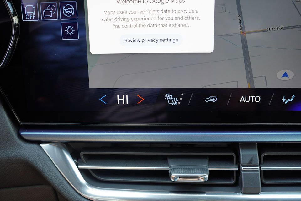 New 2026 Chevrolet Equinox EV LT AWD/4WD image 14
