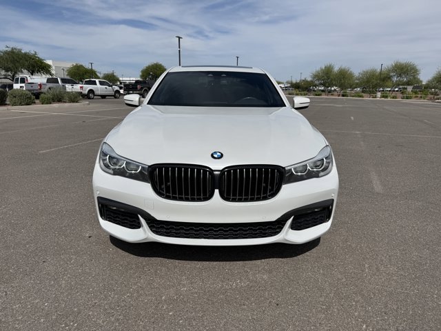 Used 2019 BMW 740i w/ M Sport Package RWD image 2