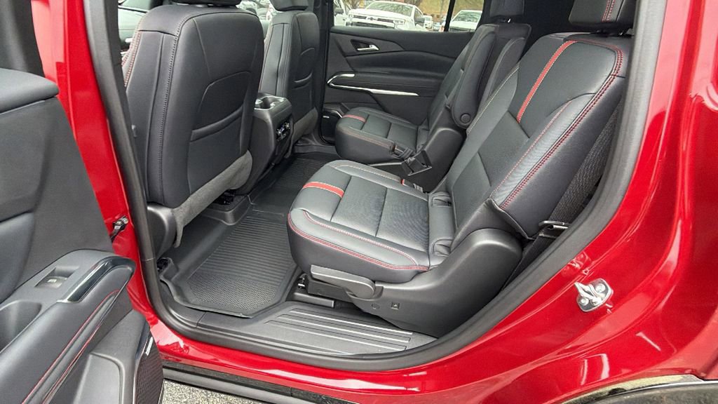 New 2026 Chevrolet Traverse RS image 17