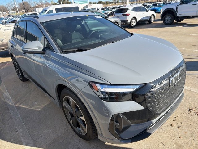 Used 2024 Audi Q4 e-tron Premium Plus video 2