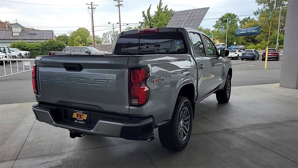 New 2024 Chevrolet Colorado LT w/ LT Convenience Package III image 9