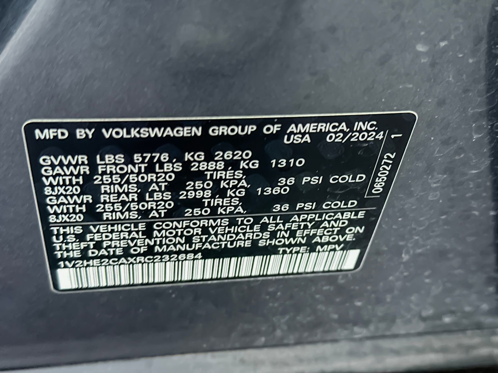 Used 2024 Volkswagen Atlas Cross Sport SE image 28