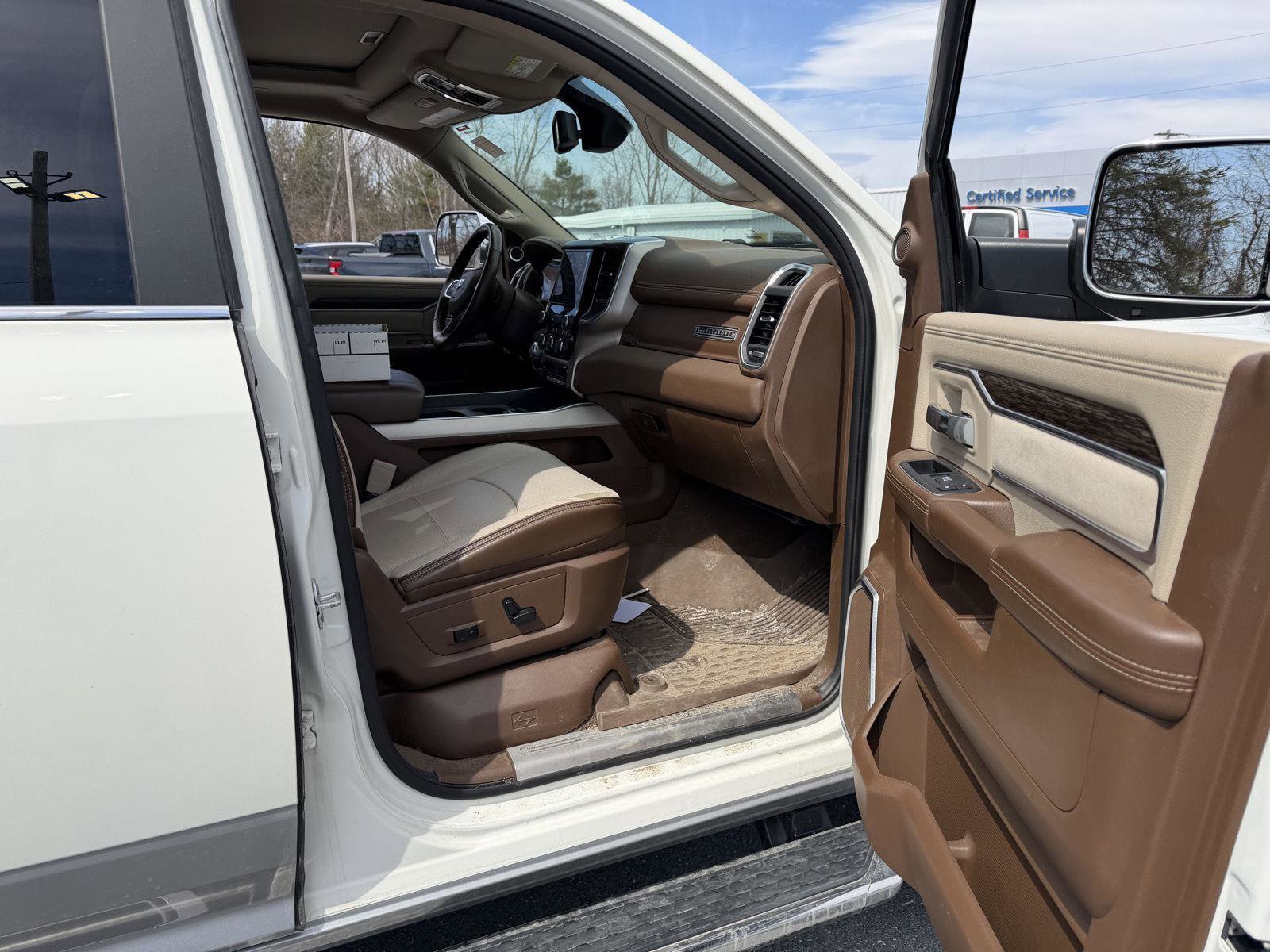 Used 2020 RAM 2500 Laramie AWD/4WD image 19