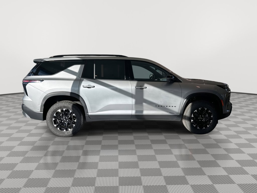 New 2027 Chevrolet Traverse Z71 w/ Enhanced Driving Package AWD/4WD image 10