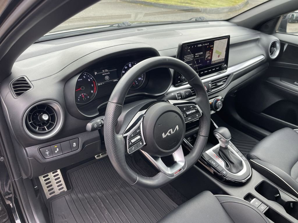 Used 2024 Kia Forte GT-Line w/ GT-Line Premium Package image 10