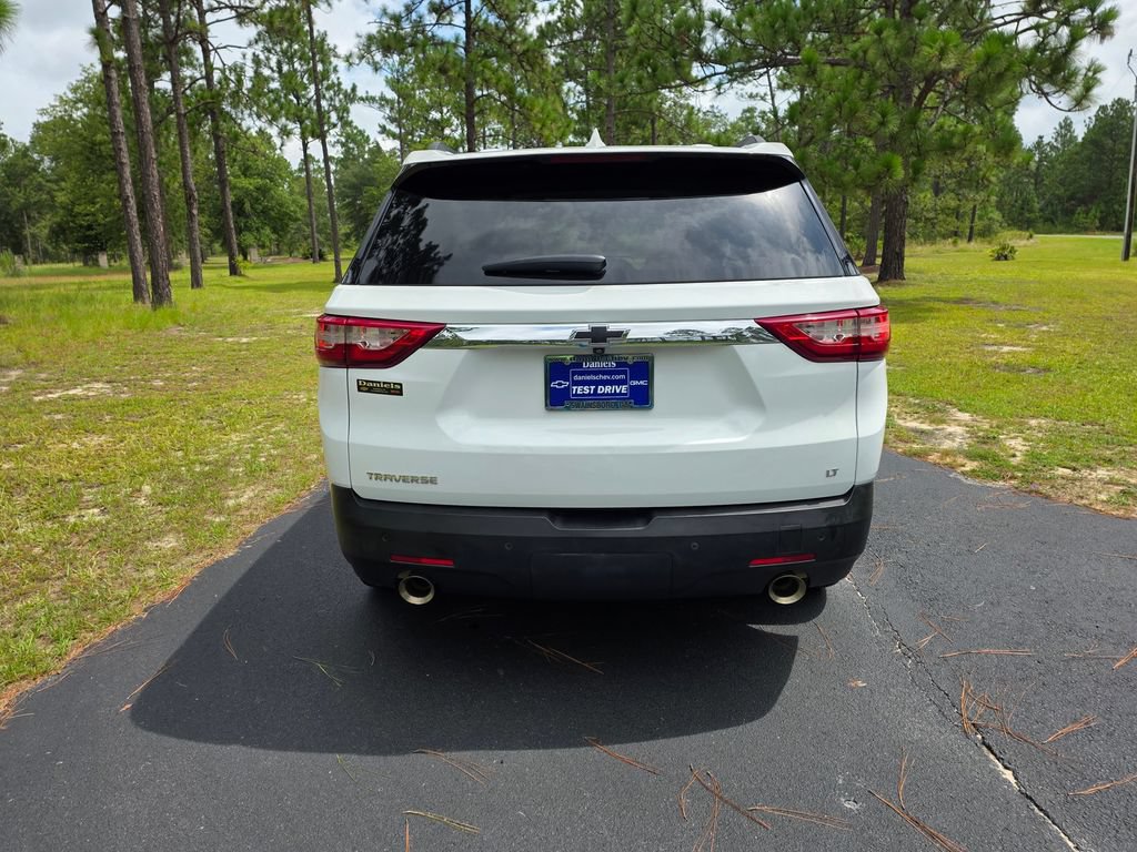 Used 2021 Chevrolet Traverse LT FWD image 4