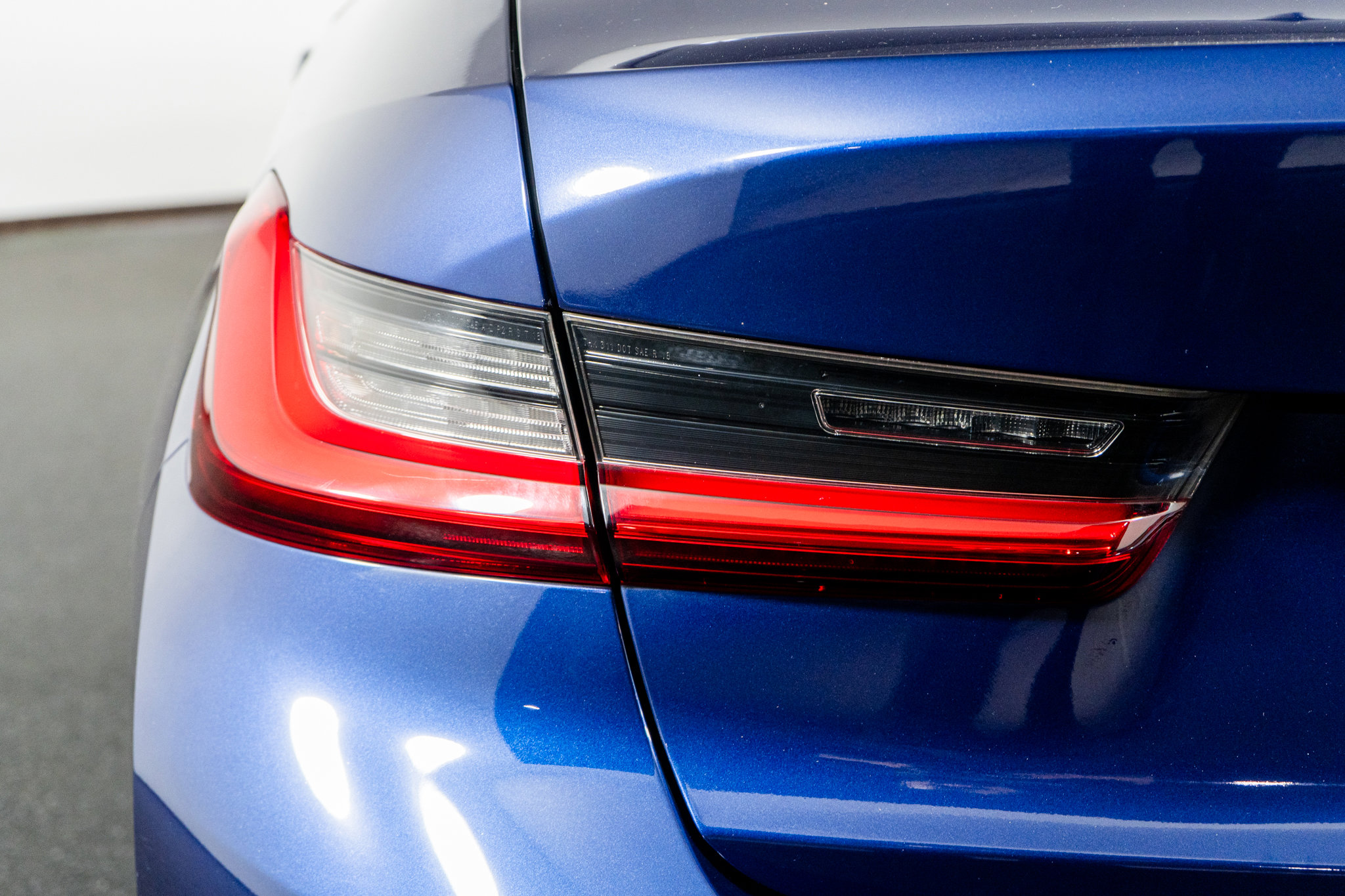 Used 2020 BMW 330i Sedan w/ Executive Package image 12