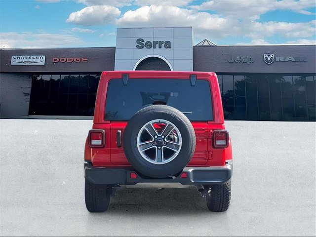 Used 2023 Jeep Wrangler Sahara image 5