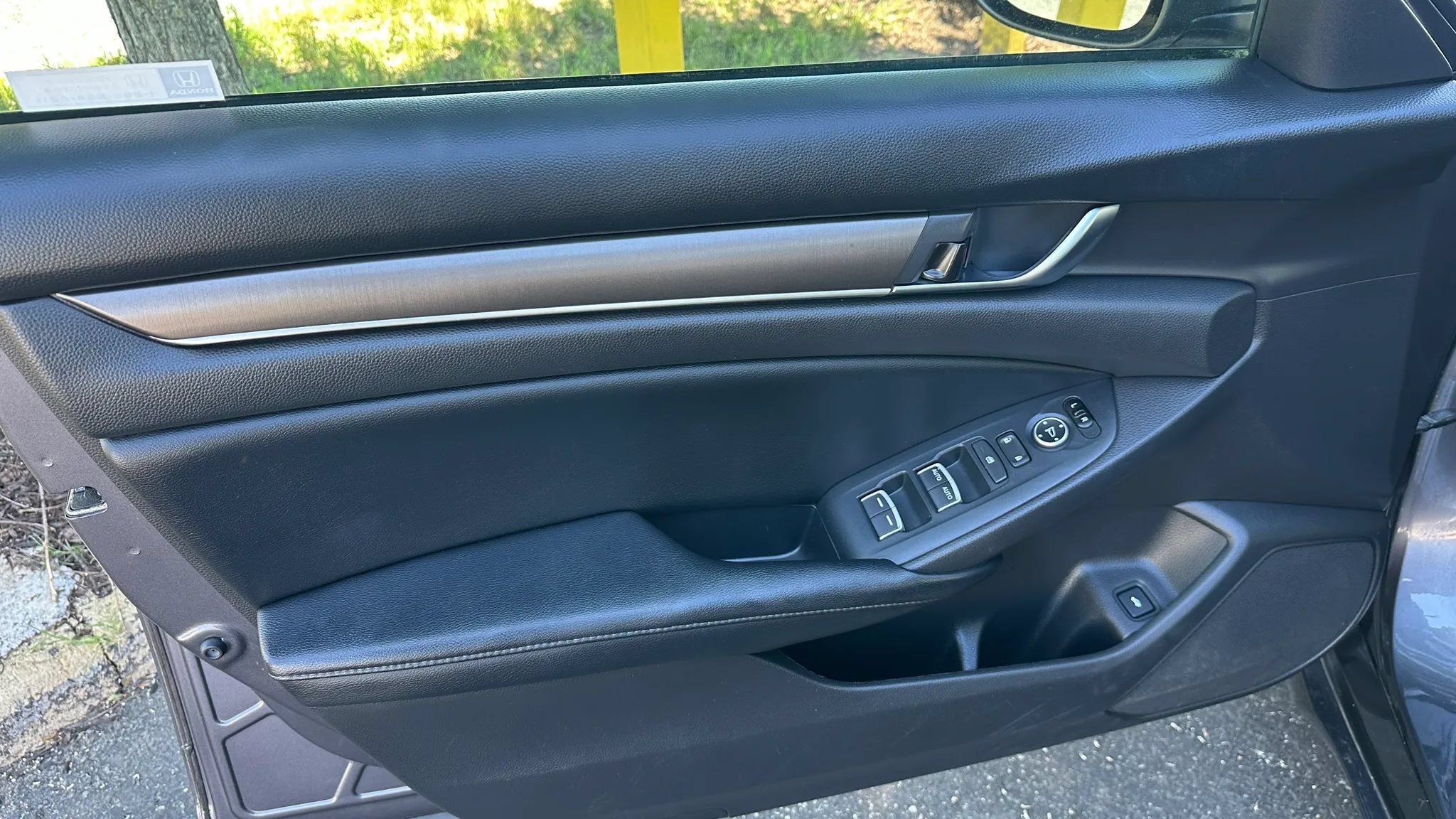 Used 2018 Honda Accord LX image 11