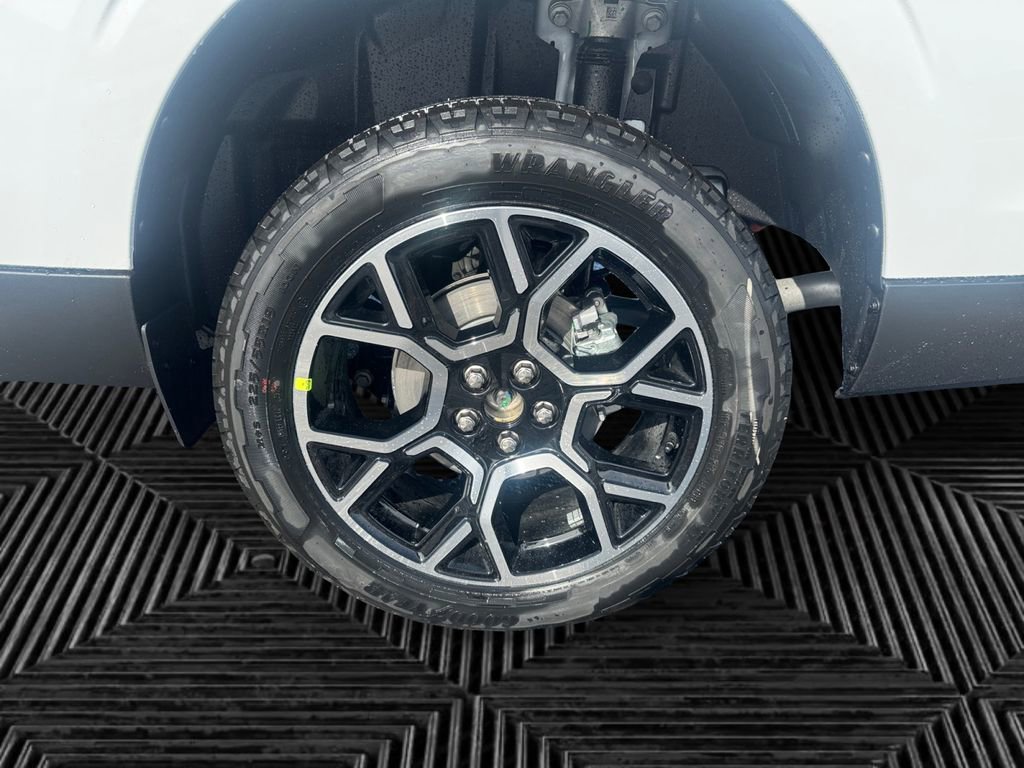 New 2026 Ford Maverick Lariat image 14