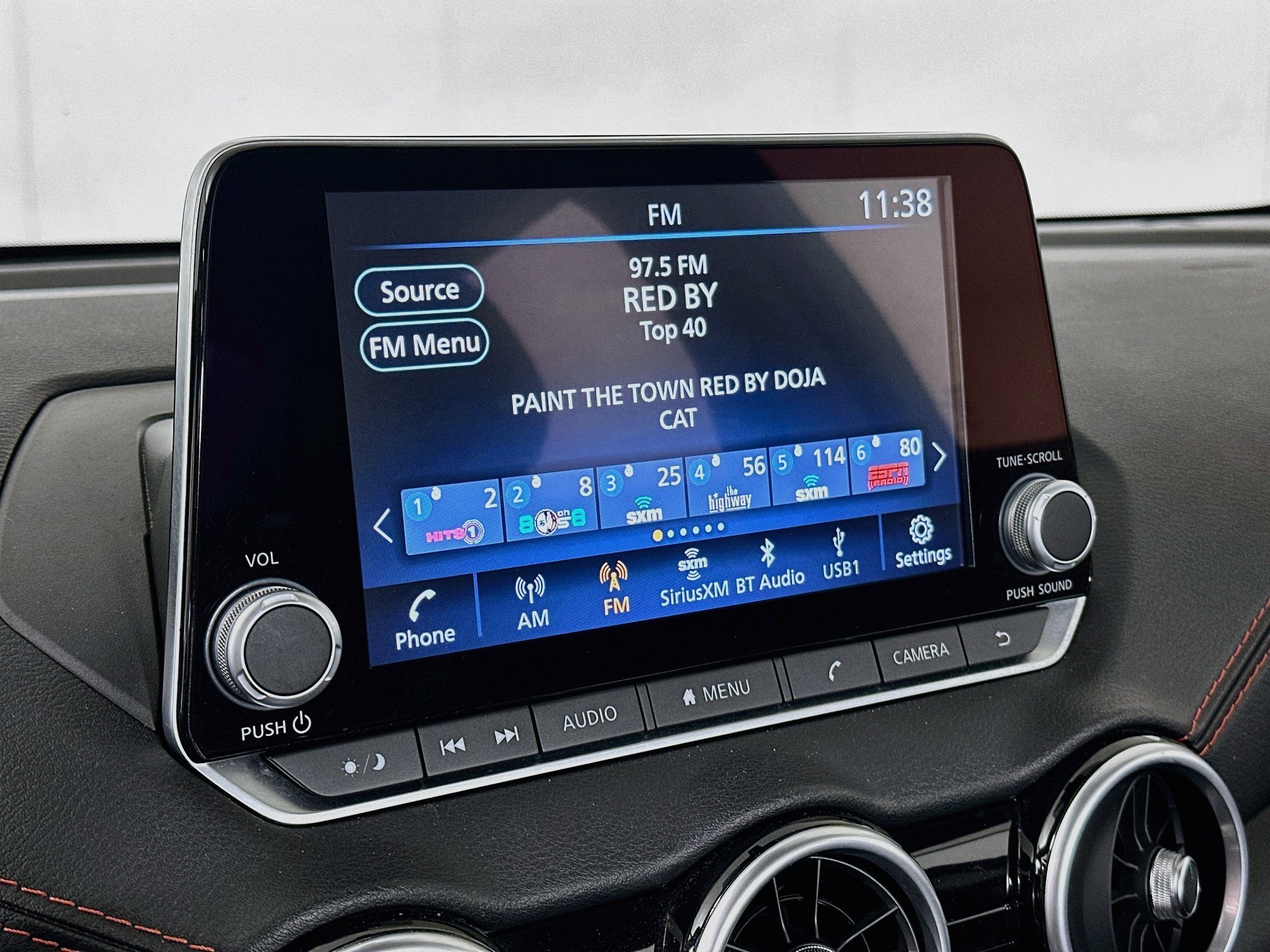 Used 2025 Nissan Sentra SR FWD image 21