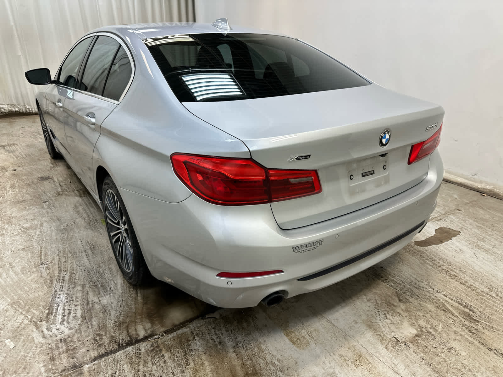 Used 2019 BMW 530i xDrive w/ Convenience Package image 2