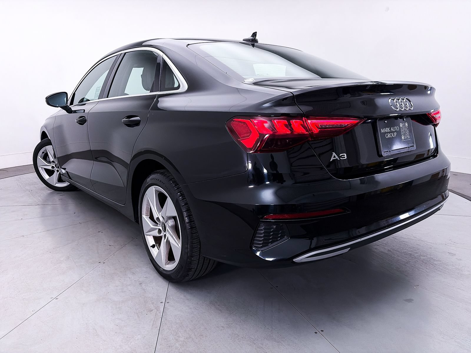 Used 2022 Audi A3 2.0T Premium FWD image 2