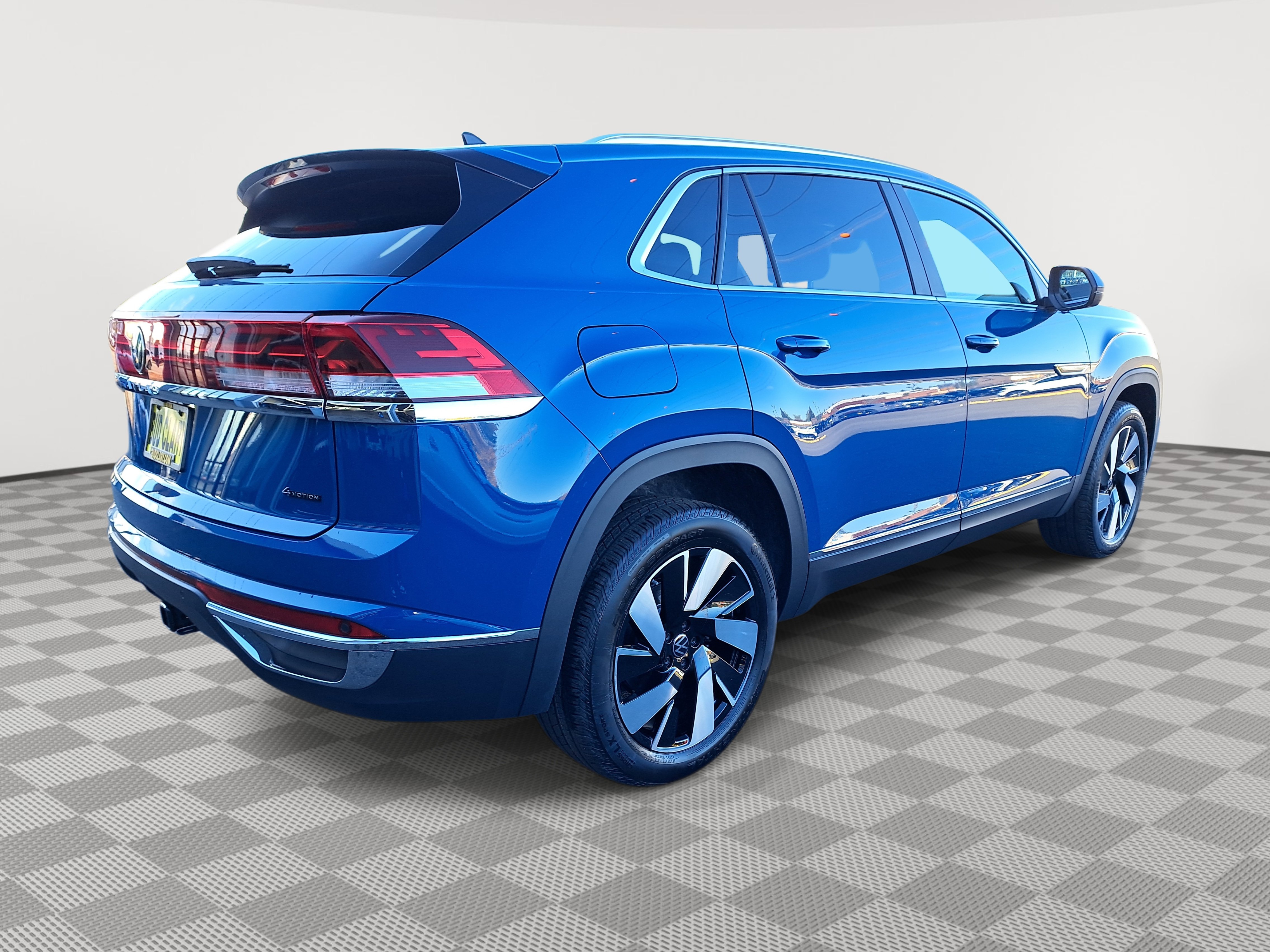 New 2025 Volkswagen Atlas Cross Sport SEL image 6