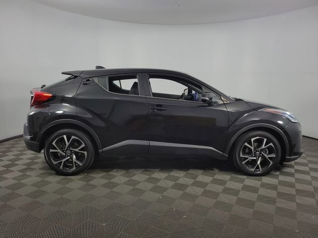 Used 2021 Toyota C-HR XLE FWD image 8