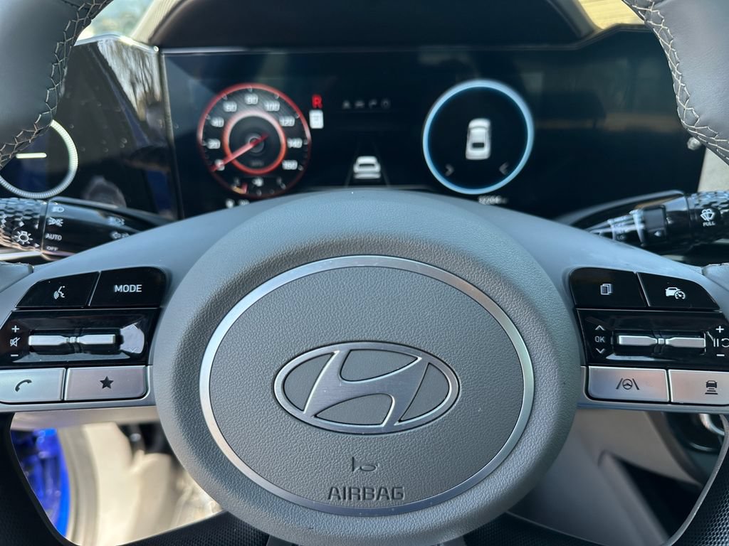 Used 2024 Hyundai Elantra SEL w/ Convenience Package FWD image 20