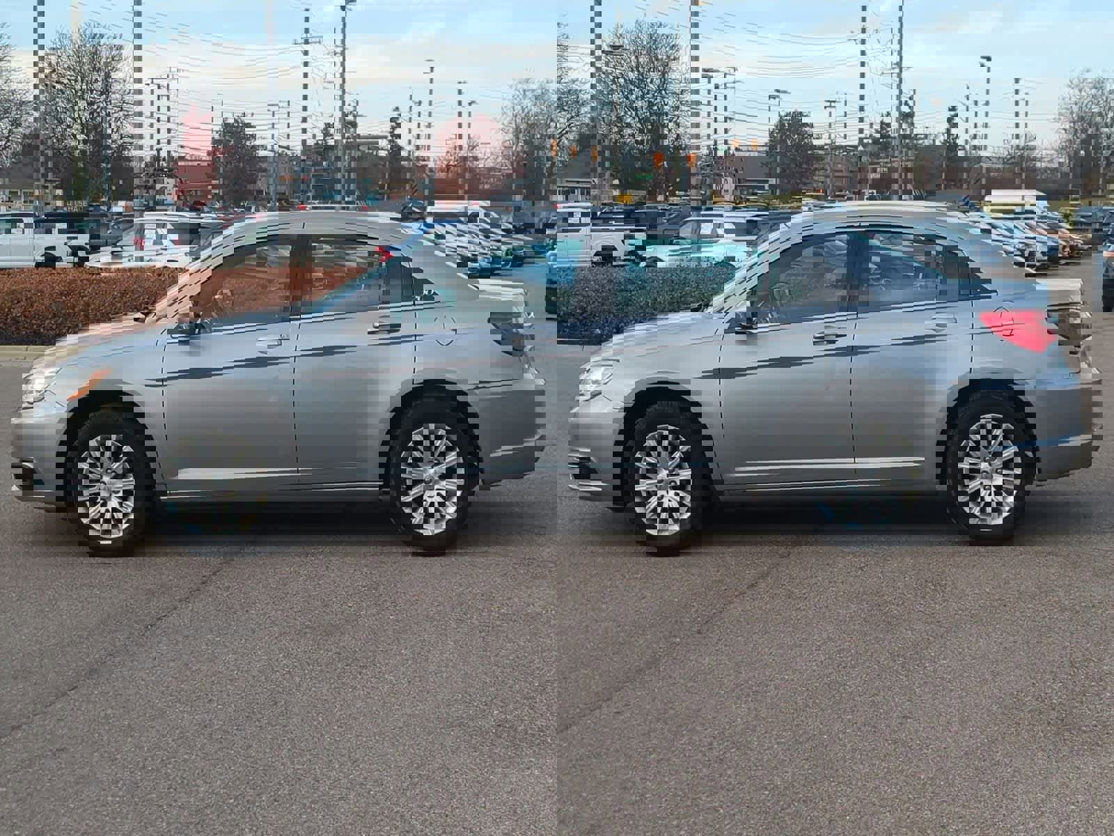 Used 2013 Chrysler 200 Touring w/ Cold Weather Group image 5