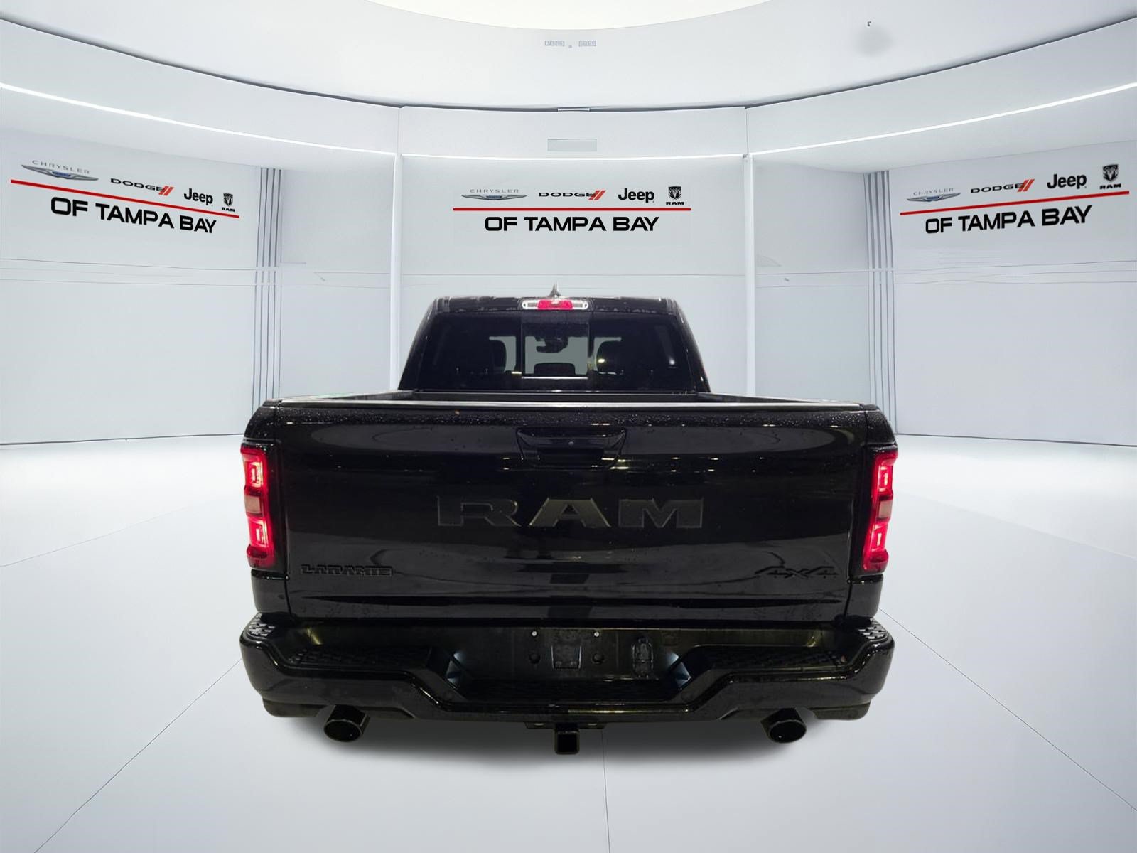 Used 2025 RAM 1500 Laramie w/ Night Edition AWD/4WD image 5