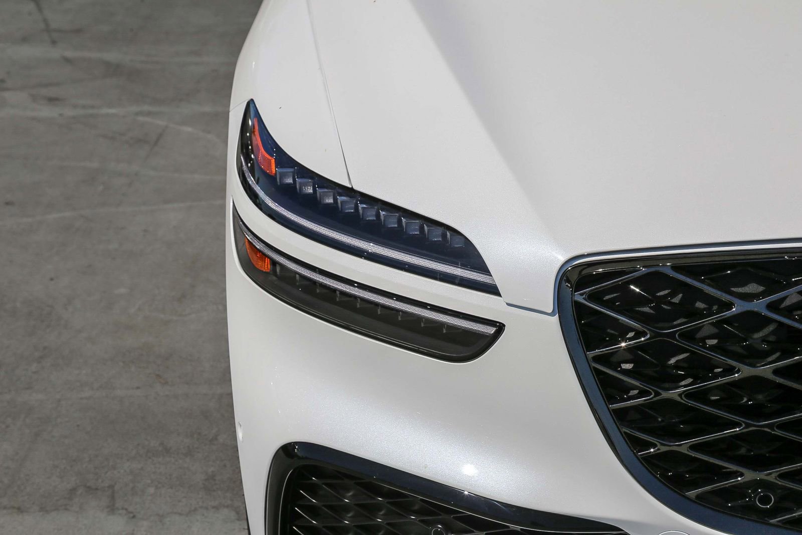New 2026 Genesis GV70 3.5T Sport Prestige AWD/4WD image 9