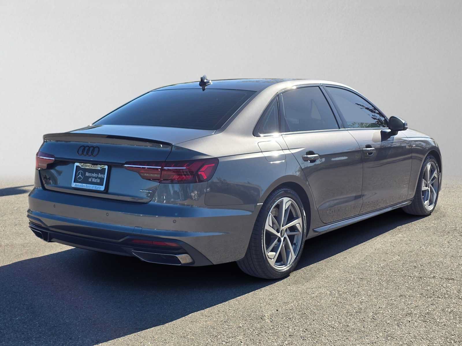 Used 2023 Audi A4 2.0T Premium Plus w/ Premium Plus Package AWD/4WD image 3