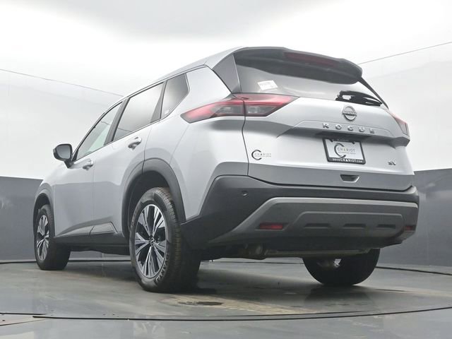 Used 2023 Nissan Rogue SV image 49