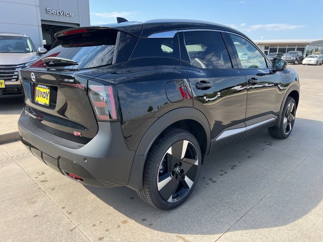 New 2026 Nissan Kicks SR image 7