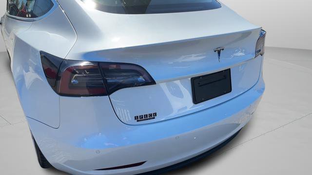 Used 2019 Tesla Model 3 Mid Range image 5
