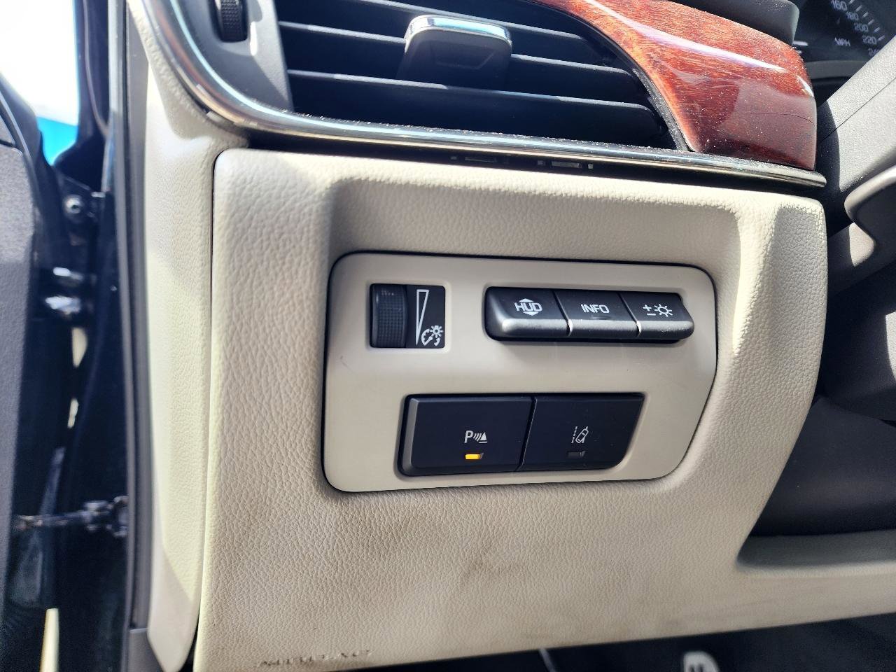 Used 2014 Cadillac ATS Premium image 26