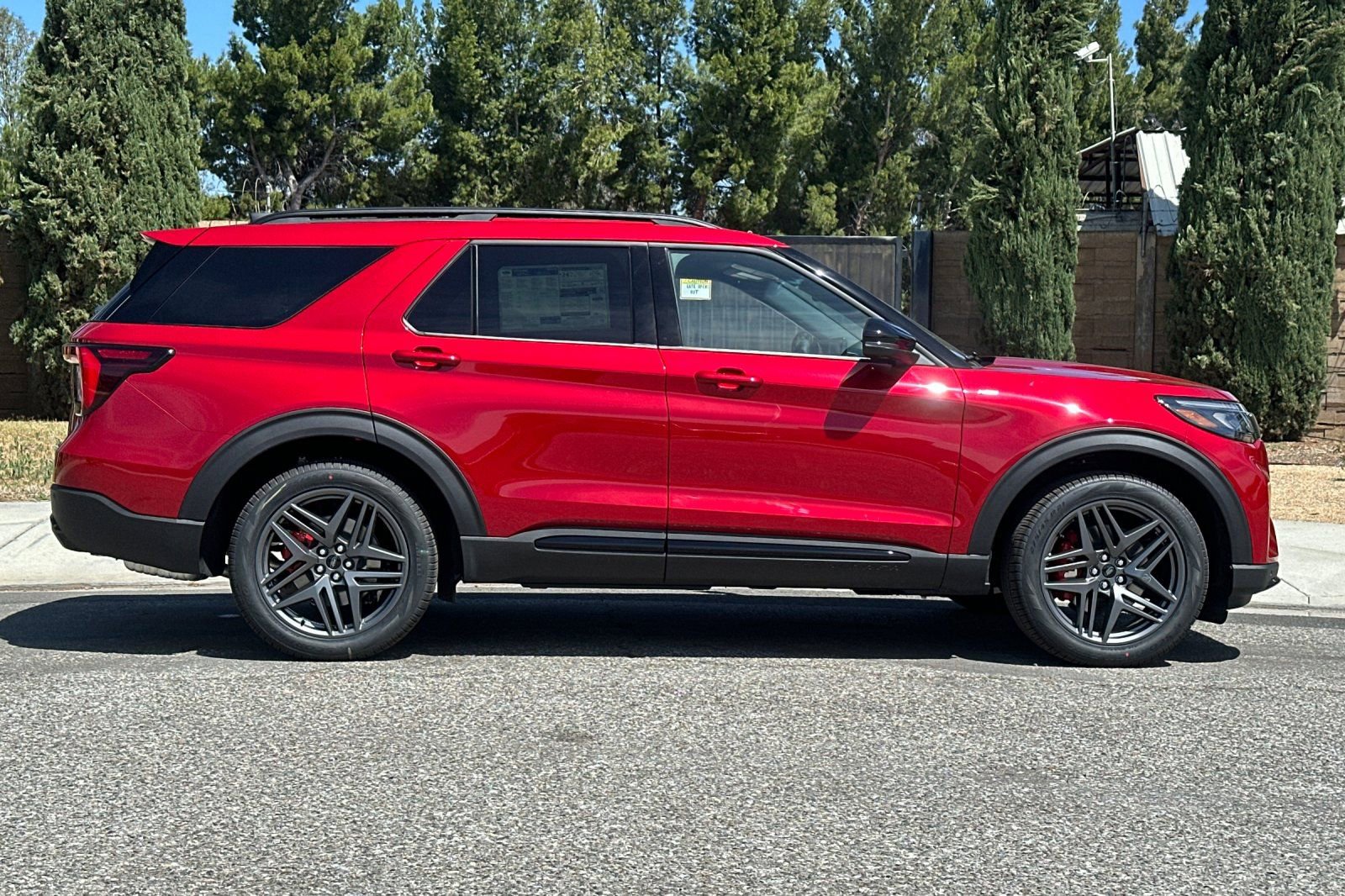 New 2026 Ford Explorer ST-Line RWD image 3