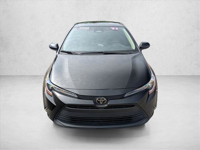Used 2023 Toyota Corolla LE FWD image 2