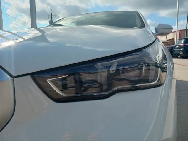 New 2024 BMW i5 eDrive40i w/ Convenience Package image 4