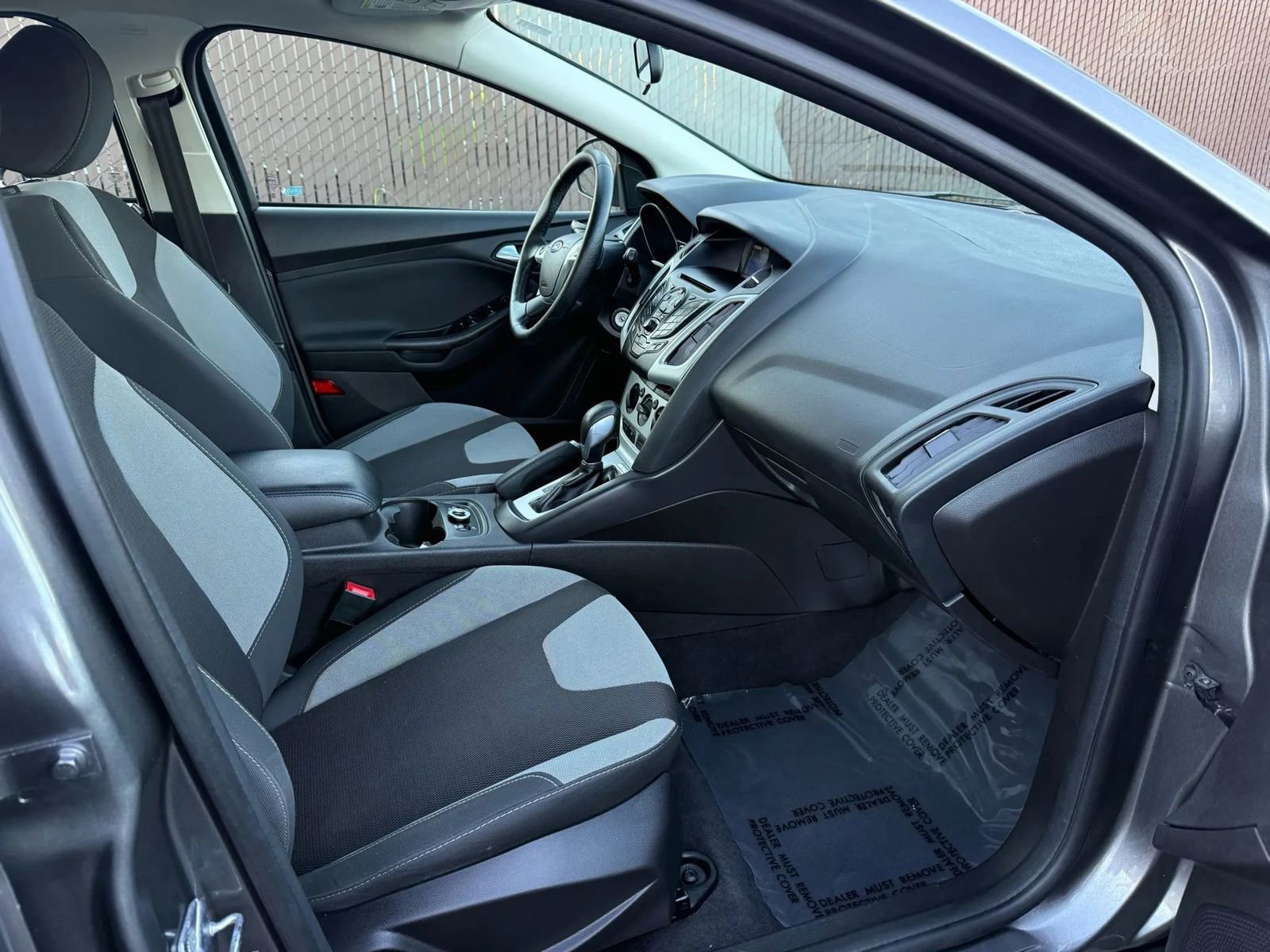 Used 2014 Ford Focus SE w/ SE Sport Package image 13