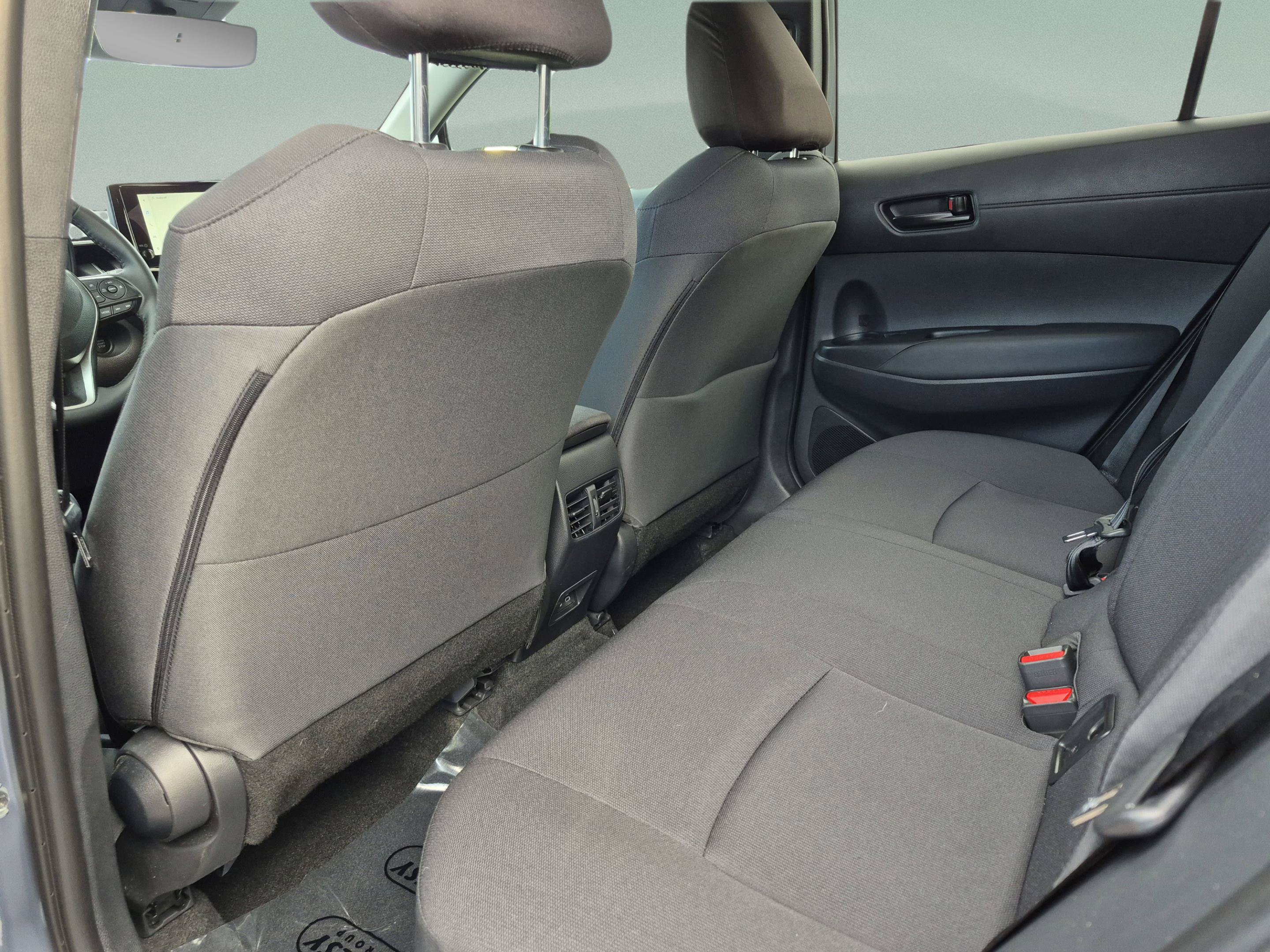 Used 2026 Toyota Corolla Cross LE FWD image 17
