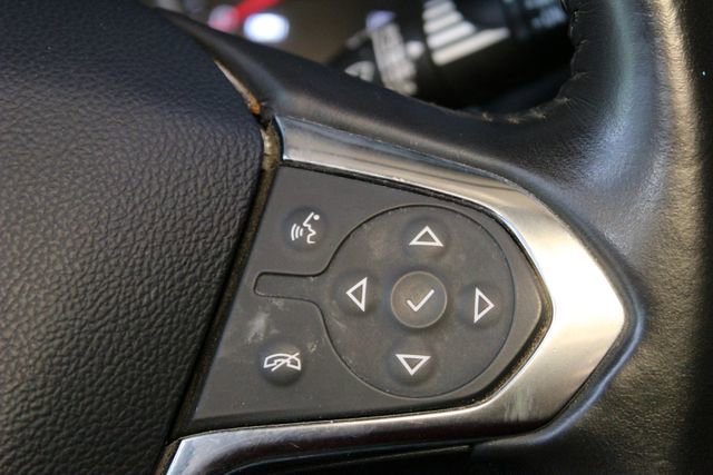 Used 2019 Chevrolet Traverse LT w/ LPO, Floor Liner Package AWD/4WD image 21