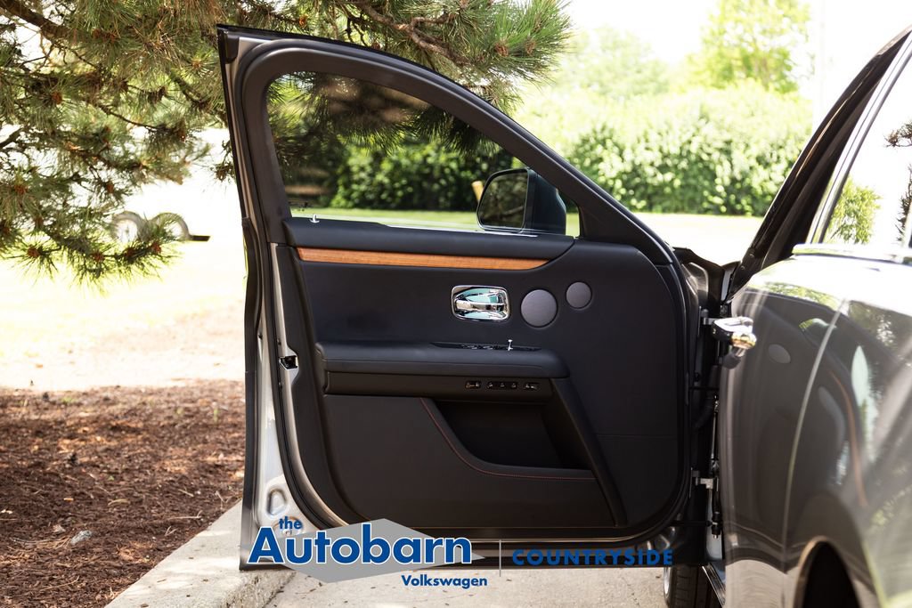 Used 2022 Rolls-Royce Ghost w/ Ghost Package AWD/4WD image 9