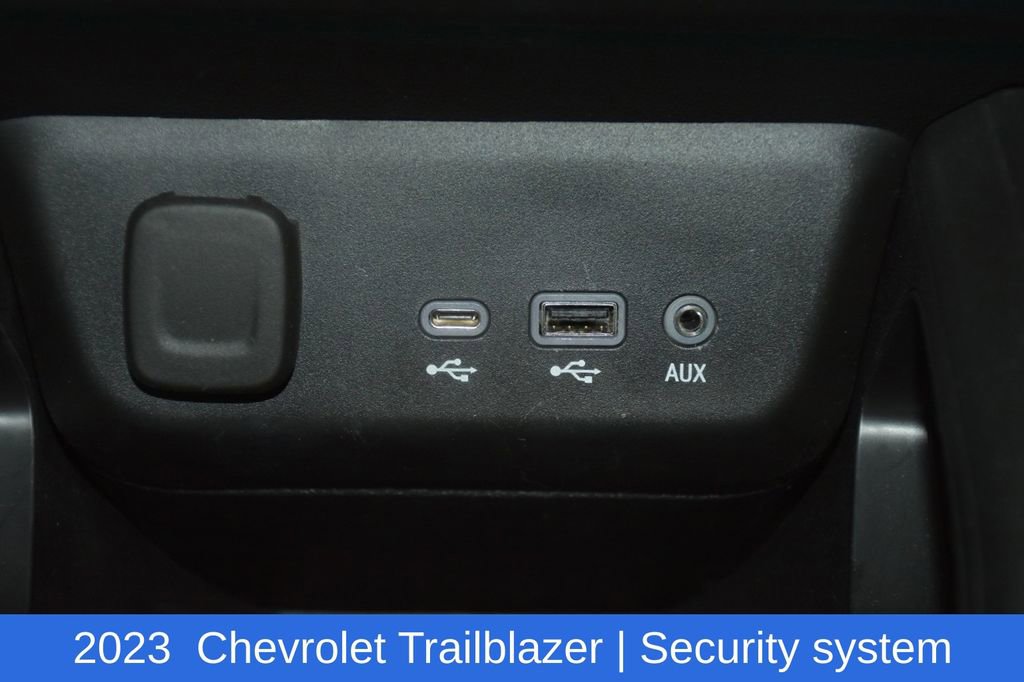 Used 2023 Chevrolet TrailBlazer LT FWD image 21