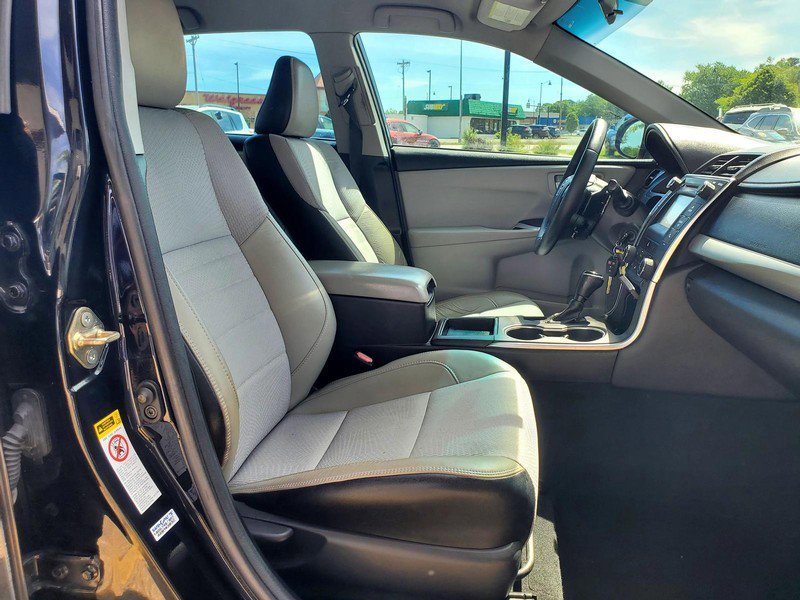 Used 2017 Toyota Camry SE FWD image 13