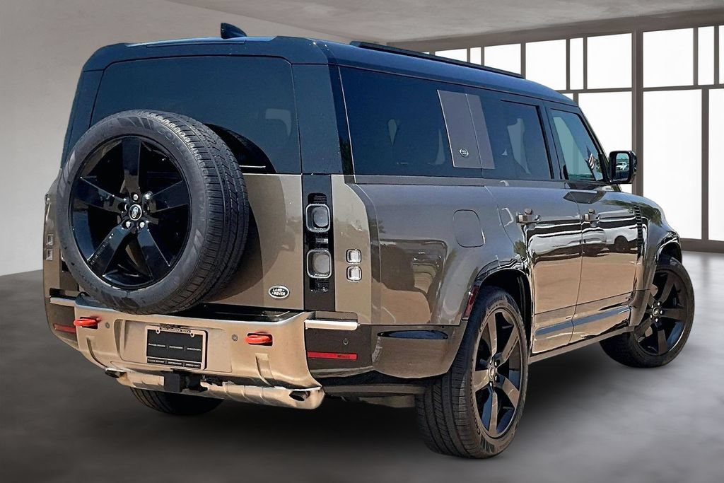 Used 2023 Land Rover Defender 130 X AWD/4WD image 2