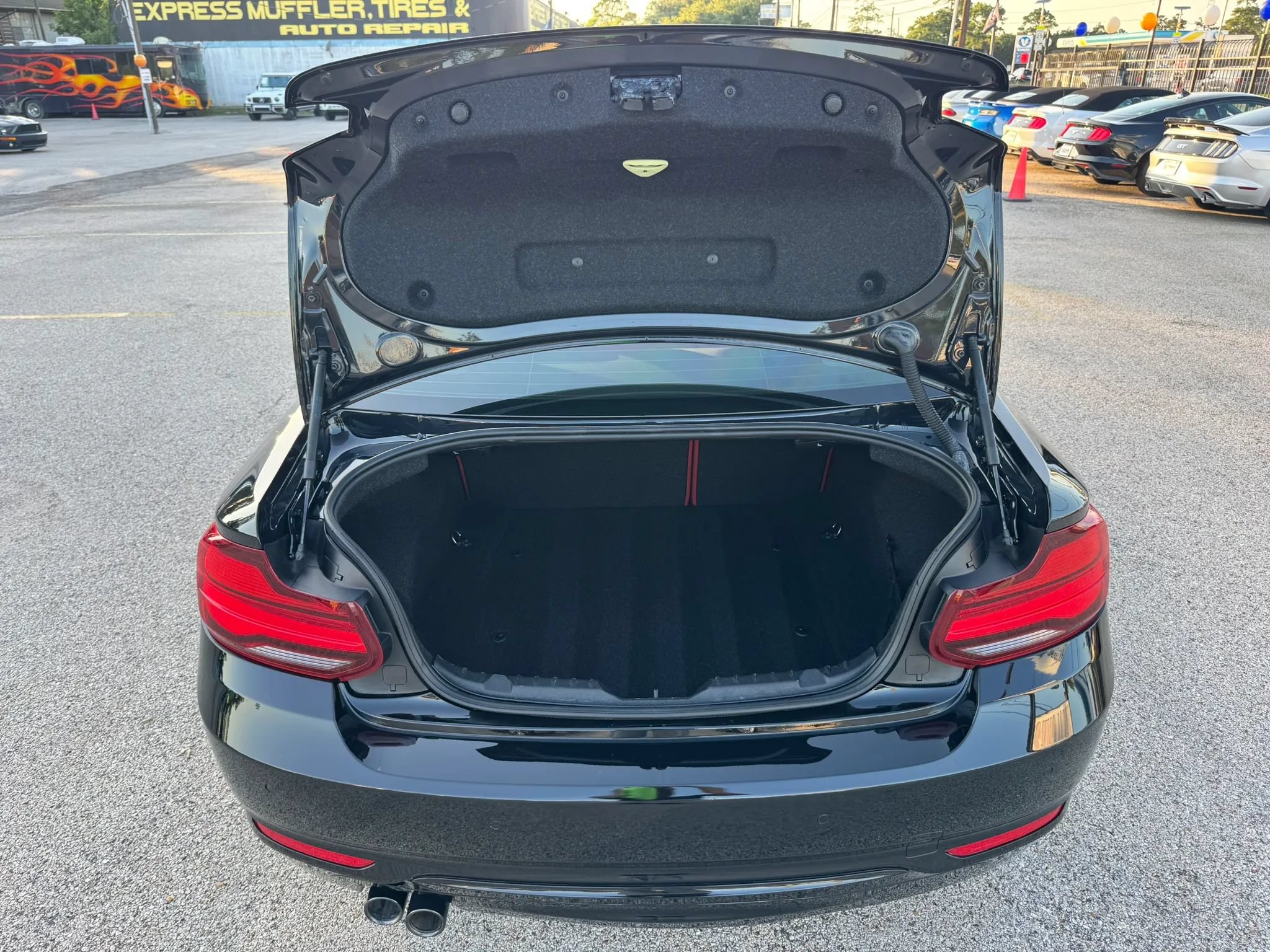 Used 2020 BMW 230i Coupe w/ Convenience Package RWD image 38