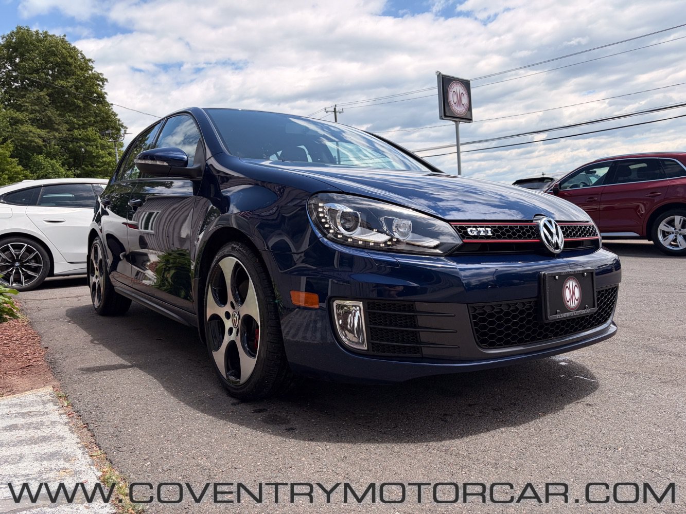 Used 2012 Volkswagen Golf 4-Door FWD image 4