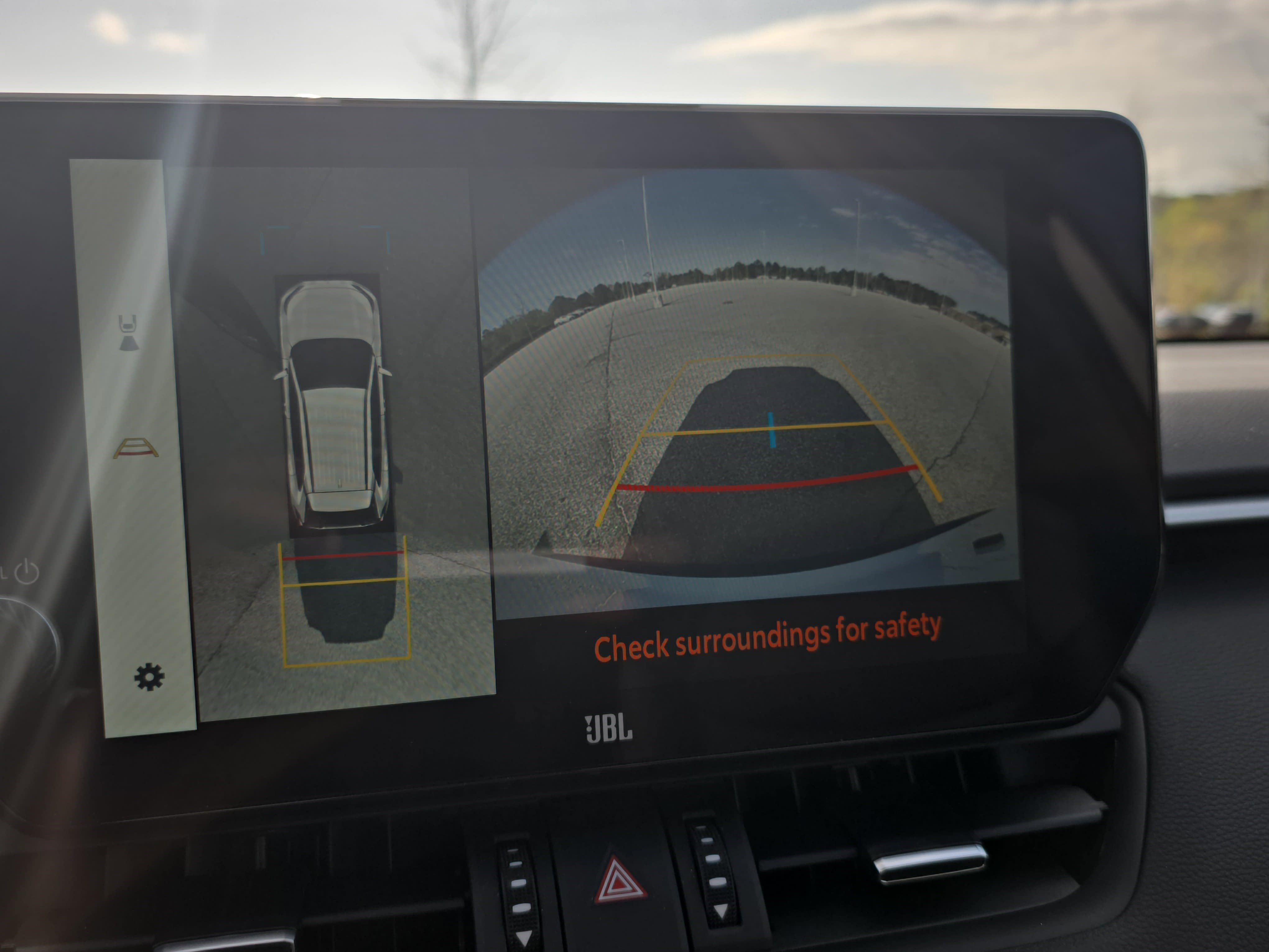 Used 2025 Toyota RAV4 Limited w/ Advanced Technology Package image 25